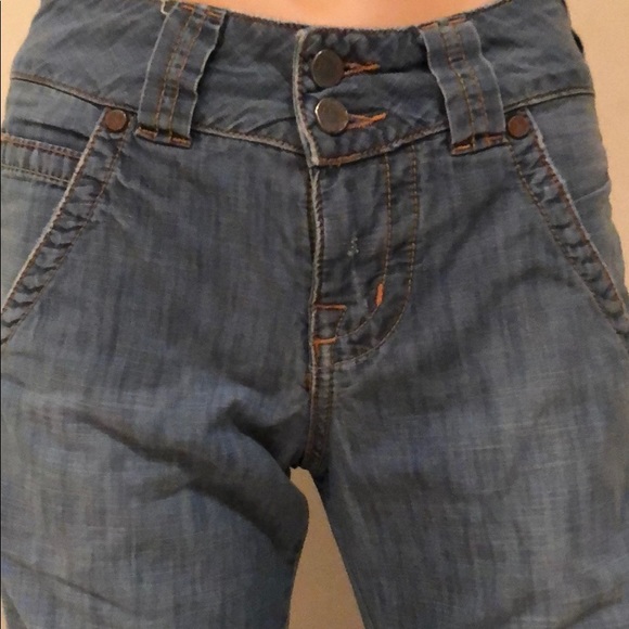 Pure color light weight cropped jeans - Picture 3 of 3